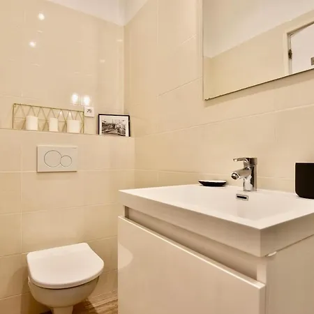 With Big Terrace Full Center With Air Conditioning * Nice