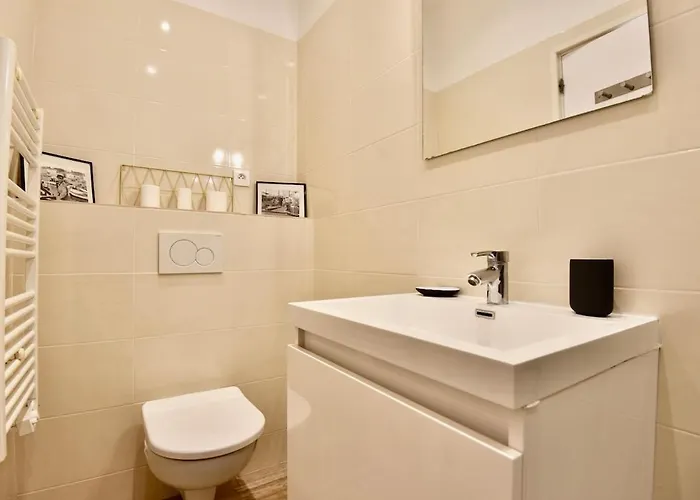 With Big Terrace Full Center With Air Conditioning * Nice