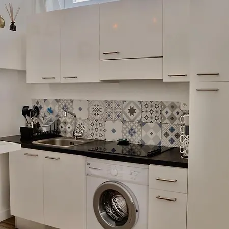 Apartment With Big Terrace Full Center With Air Conditioning