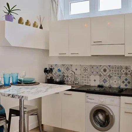 With Big Terrace Full Center With Air Conditioning